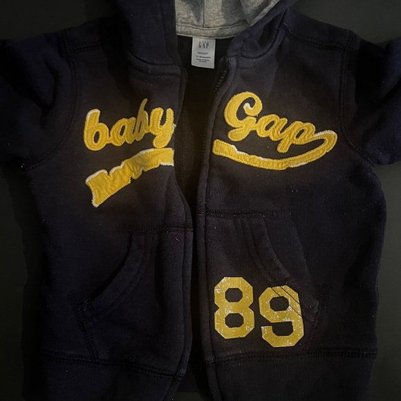 Vintage Baby Gap Hoodie. Navy Blue with Gold Lettering. Infants 12-18 months. - Picture 6 of 10